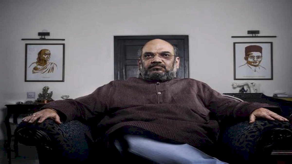 होशियार! अमित शाह आ रहे हैं, घरों के खिड़की-दरवाजे बंद कर लें, गुजरात पुलिस का अजीबोगरीब फरमान होशियार! अमित शाह आ रहे हैं, घरों के खिड़की-दरवाजे बंद कर लें, गुजरात पुलिस का अजीबोगरीब फरमान