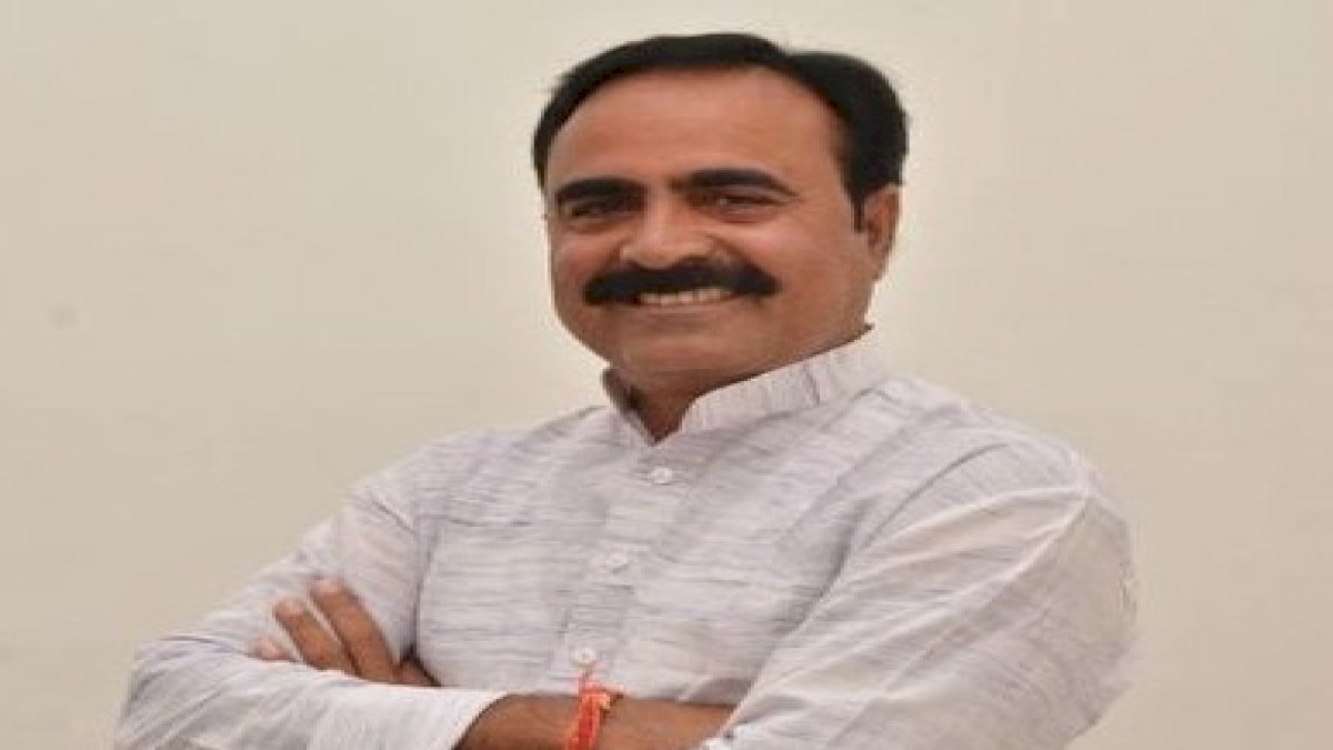 शिवराज के मंत्रियों के बोल हुए आउट ऑफ कंट्रोल, बृजेंद्र सिंह यादव बोले, महंगाई बढ़ना कोई नई बात नहीं है शिवराज के मंत्रियों के बोल हुए आउट ऑफ कंट्रोल, बृजेंद्र सिंह यादव बोले, महंगाई बढ़ना कोई नई बात नहीं है