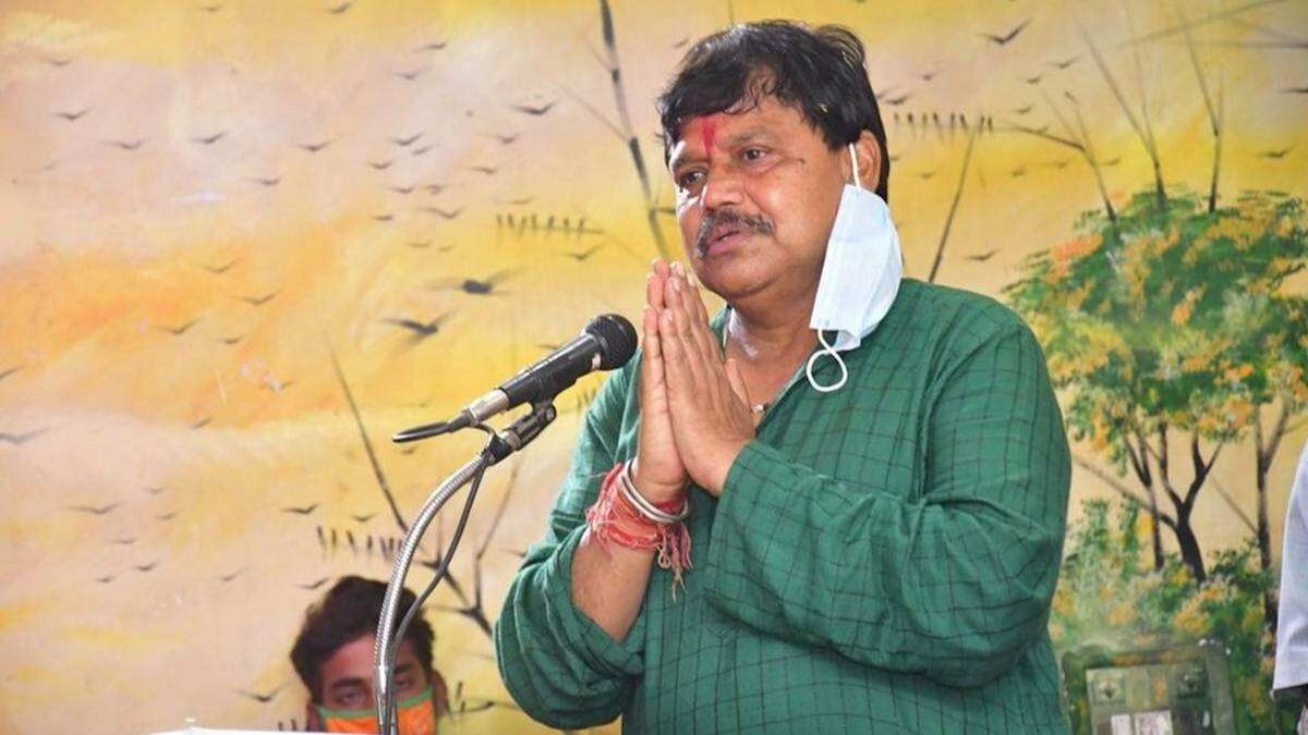घाटे में विभाग फिर भी मंत्री का बंगला चमकाने में फूंके 60 लाख रुपए, कांग्रेस बोली- इतनी बेशर्मी और निर्लज्जता क्यों घाटे में विभाग फिर भी मंत्री का बंगला चमकाने में फूंके 60 लाख रुपए, कांग्रेस बोली- इतनी बेशर्मी और निर्लज्जता क्यों