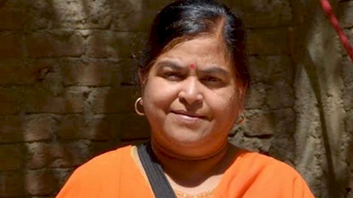 संस्कृति मंत्री ने सेल्फ़ी पर लगाया शुल्क, समय की बर्बादी के लिए प्रति सेल्फ़ी 100 रूपये लेंगी ऊषा ठाकुर संस्कृति मंत्री ने सेल्फ़ी पर लगाया शुल्क, समय की बर्बादी के लिए प्रति सेल्फ़ी 100 रूपये लेंगी ऊषा ठाकुर