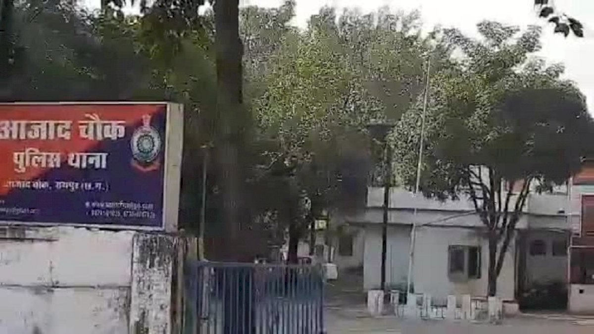 फूड कंपनी की फ्रेंचाइजी दिलाने के नाम पर व्यापारी से 7 लाख की ठगी, फेसबुक पर लुभावना विज्ञापन दिखाकर ऐंठे रुपए फूड कंपनी की फ्रेंचाइजी दिलाने के नाम पर व्यापारी से 7 लाख की ठगी, फेसबुक पर लुभावना विज्ञापन दिखाकर ऐंठे रुपए