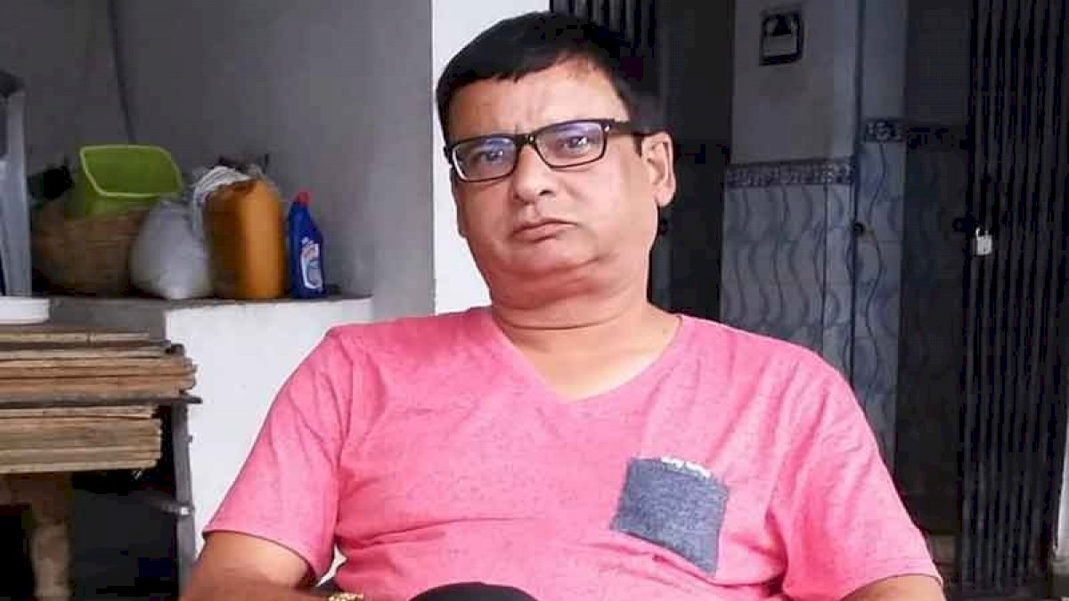 राजनांदगांव के बीजेपी जिला कार्यकारिणी सदस्य ने फांसी लगाकर दी जान, ब्लैंकमेलिंग और कर्ज से तंग आकर उठाया कदम राजनांदगांव के बीजेपी जिला कार्यकारिणी सदस्य ने फांसी लगाकर दी जान, ब्लैंकमेलिंग और कर्ज से तंग आकर उठाया कदम