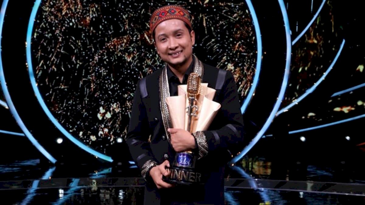 Indian Idol 12: पवनदीप राजन ने जीता इंडियन आइडल का ख़िताब, अरुणिता और सयाली कांबले रहीं रनरअप Indian Idol 12: पवनदीप राजन ने जीता इंडियन आइडल का ख़िताब, अरुणिता और सयाली कांबले रहीं रनरअप