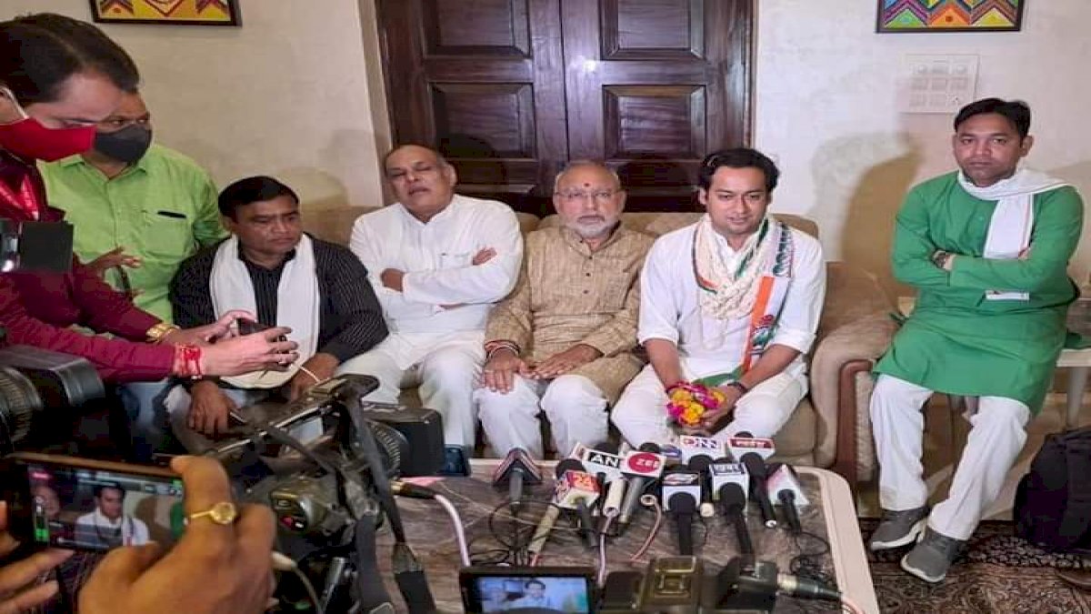 जयवर्धन सिंह: महाराज के जाने से तीन गुटों में बंटी भाजपा, शिवराज भाजपा, महाराज भाजपा और नाराज भाजपा जयवर्धन सिंह: महाराज के जाने से तीन गुटों में बंटी भाजपा, शिवराज भाजपा, महाराज भाजपा और नाराज भाजपा