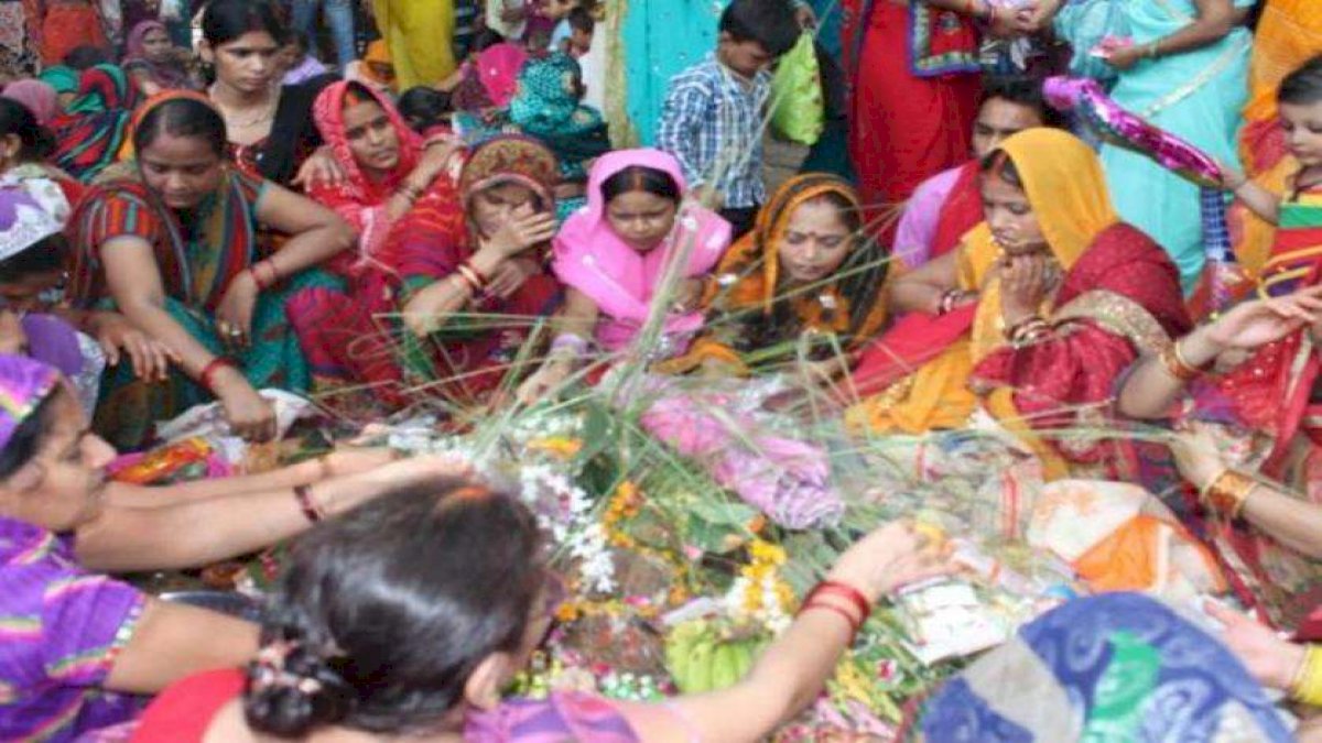 हल षष्ठी के रूप में मनाई जाएगी बलभद्र जयंती, छठ व्रत से पुत्र को मिलेगी दीर्घायु और सुख समृद्धि हल षष्ठी के रूप में मनाई जाएगी बलभद्र जयंती, छठ व्रत से पुत्र को मिलेगी दीर्घायु और सुख समृद्धि
