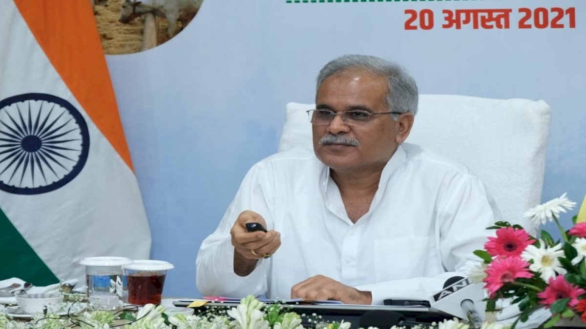 छत्तीसगढ़ के किसानों को बड़ी राहत, सूखा प्रभावित किसानों के लिए 9 हजार रुपए प्रति एकड़ की दर से मदद की घोषणा छत्तीसगढ़ के किसानों को बड़ी राहत, सूखा प्रभावित किसानों के लिए 9 हजार रुपए प्रति एकड़ की दर से मदद की घोषणा