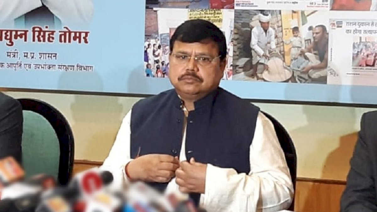कर्ज में डूबी सरकार, घाटे में बिजली कंपनियां, जनता के पैसों पर ऊर्जा मंत्री की राजशाही जारी कर्ज में डूबी सरकार, घाटे में बिजली कंपनियां, जनता के पैसों पर ऊर्जा मंत्री की राजशाही जारी