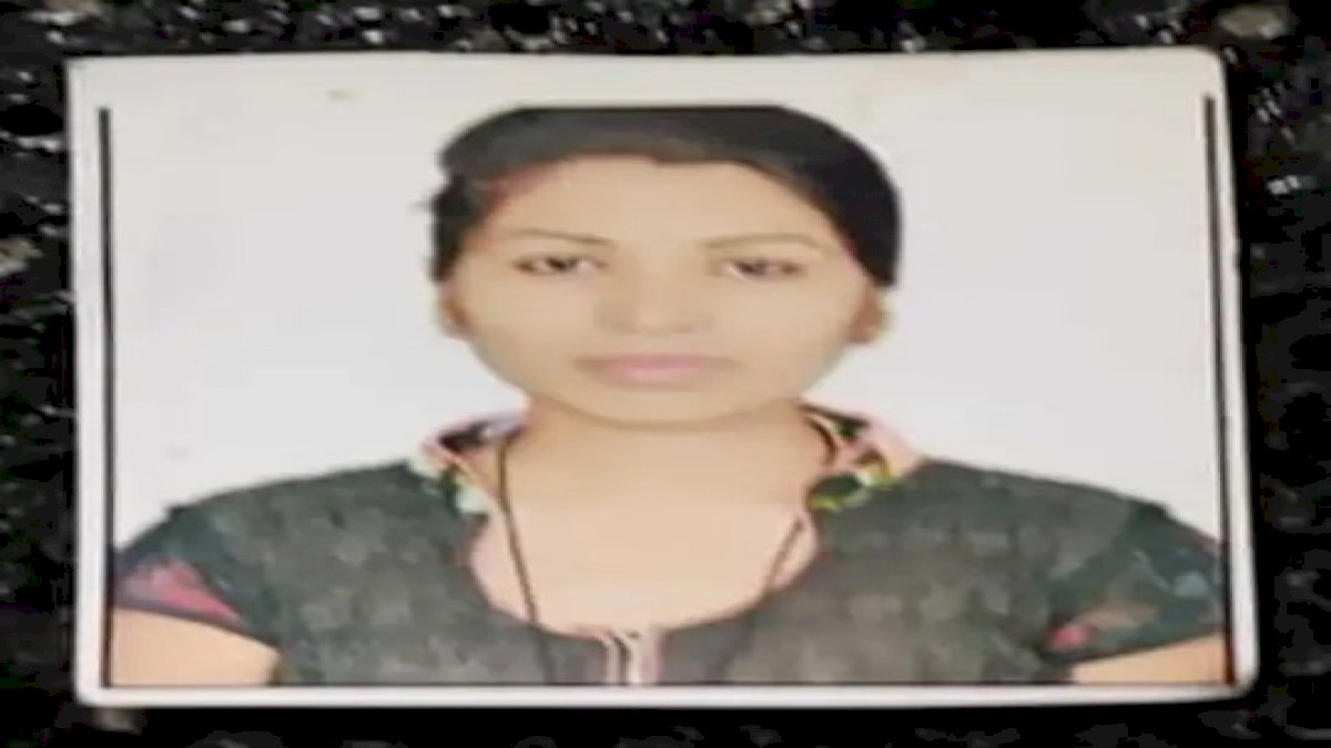 ऑनलाइन गेम की लत बनी जान की दुश्मन, युवती ने फांसी लगाकर की आत्महत्या ऑनलाइन गेम की लत बनी जान की दुश्मन, युवती ने फांसी लगाकर की आत्महत्या