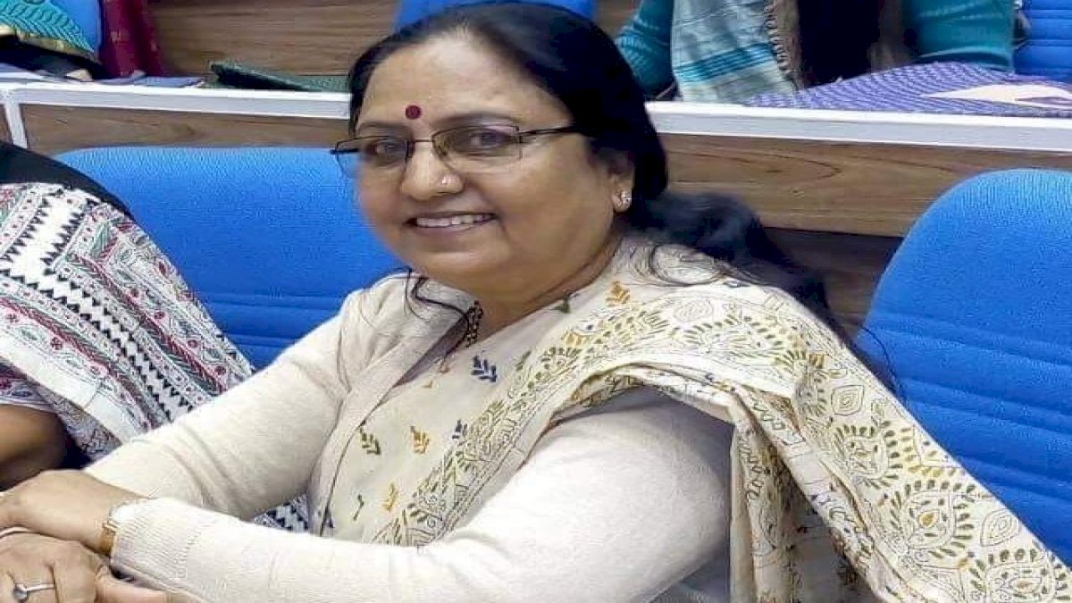 उत्तराखंड की राज्यपाल बेबी रानी मौर्य ने दिया इस्तीफा, यूपी में लड़ सकती हैं चुनाव उत्तराखंड की राज्यपाल बेबी रानी मौर्य ने दिया इस्तीफा, यूपी में लड़ सकती हैं चुनाव