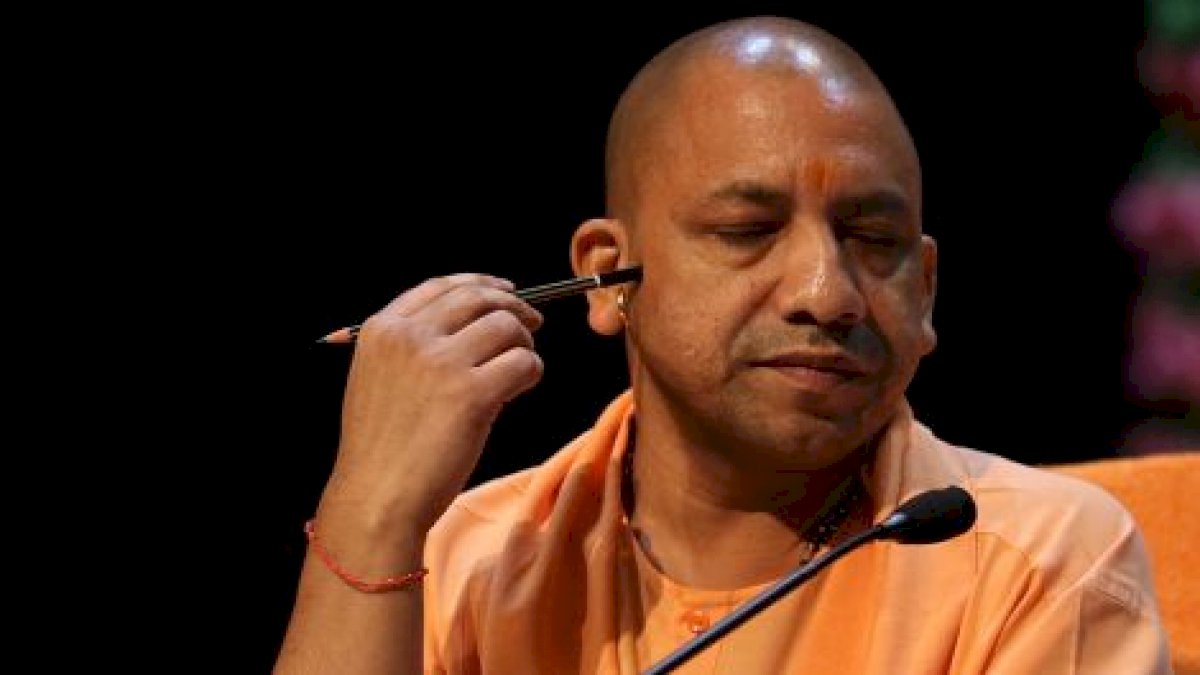 CM योगी का अजीबोगरीब बयान, बोले- हमने कोरोना के भूत को बोतल में बंद कर दिया CM योगी का अजीबोगरीब बयान, बोले- हमने कोरोना के भूत को बोतल में बंद कर दिया