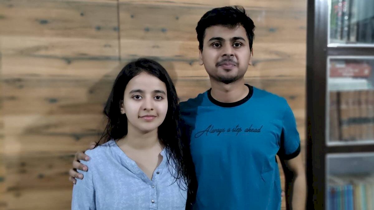 CA परीक्षा परिणाम में मुरैना की नंदनी ने किया टॉप, भाई ने हासिल की 18वीं रैंक CA परीक्षा परिणाम में मुरैना की नंदनी ने किया टॉप, भाई ने हासिल की 18वीं रैंक