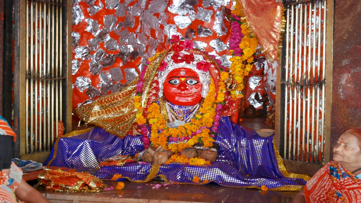शक्ति आराधना का महापर्व नवरात्र, नारायणी नमोस्तुते की मची धूम शक्ति आराधना का महापर्व नवरात्र, नारायणी नमोस्तुते की मची धूम