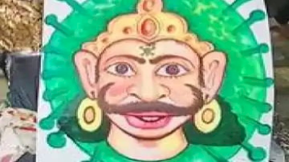 इंदौर में बना कोरोना रूपी रावण, 15 फीट लंबे इंजेक्शन से होगा वध, सैनिटाइजर वाले रावण की भी चर्चा इंदौर में बना कोरोना रूपी रावण, 15 फीट लंबे इंजेक्शन से होगा वध, सैनिटाइजर वाले रावण की भी चर्चा