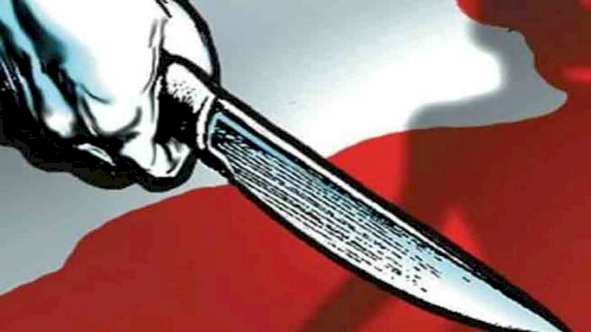 दिन दहाड़े युवक की हत्या, पहले मिर्च पाउडर झोंका फिर चाकुओं से गोदा दिन दहाड़े युवक की हत्या, पहले मिर्च पाउडर झोंका फिर चाकुओं से गोदा