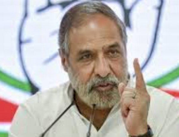 Photo Courtesy: Business Standard Photo Courtesy: Business Standard