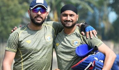 Photo Courtesy: Crictracker.com  Photo Courtesy: Crictracker.com