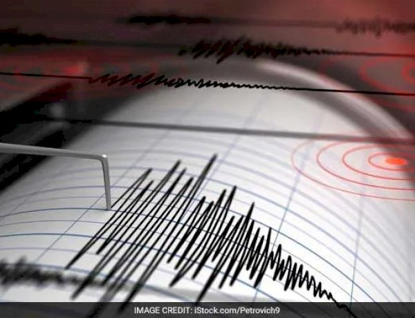 इंडोनेशिया में 7.7 तीव्रता का आया भूकंप, भीषण सुनामी की चेतावनी जारी