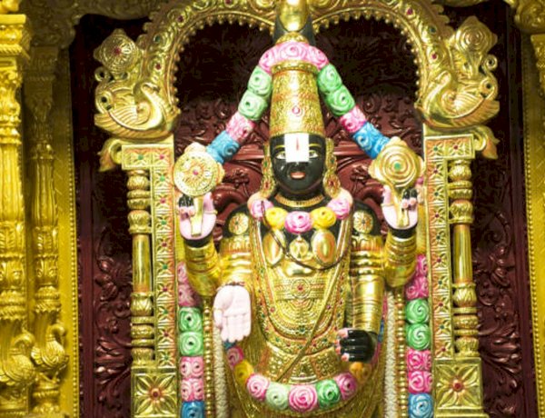भक्तों ने दिल खोलकर किया तिरुपति बालाजी मंदिर में दान, साल भर में हुंडी में 833 करोड़ का रुपए जमा