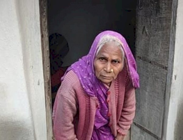 छतरपुर में स्वास्थ्य विभाग का कारनामा, बिना जांच बुजुर्ग महिला को बताया संक्रमित, घर को किया सीज