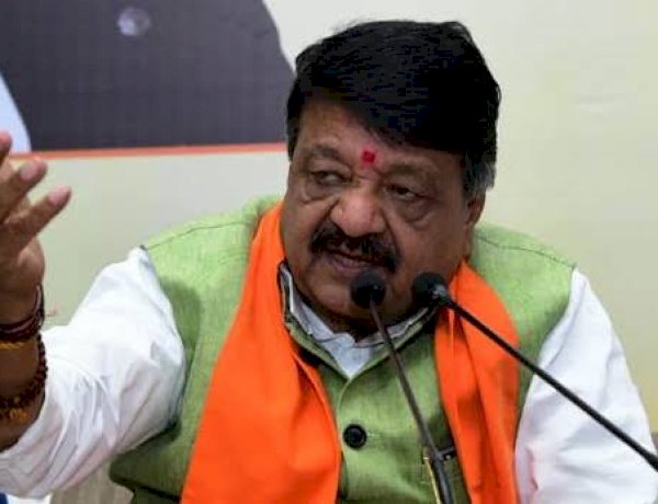 दिल्ली में मच्छर मार रहा हूं, विजयवर्गीय के ट्वीट पर कांग्रेस का पलटवार, रोडमैप बनाने गए थे या मच्छर मारने दिल्ली में मच्छर मार रहा हूं, विजयवर्गीय के ट्वीट पर कांग्रेस का पलटवार, रोडमैप बनाने गए थे या मच्छर मारने