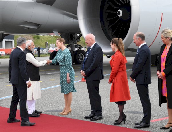 पीएम मोदी का यूरोप दौरा, जर्मनी के बाद डेनमार्क पहुंचे प्रधानमंत्री