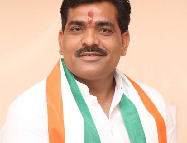 सड़क दुर्घटना में बाल बाल बचे आलोट विधायक मनोज चावला, अस्पताल में भर्ती सड़क दुर्घटना में बाल बाल बचे आलोट विधायक मनोज चावला, अस्पताल में भर्ती