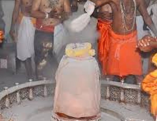 Courtesy : Twitter Courtesy : Twitter