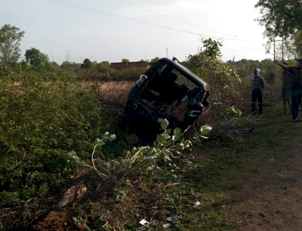 छतरपुर: ट्रक और स्कॉर्पियो की टक्कर में दो श्रद्धालुओं की मौत, बागेश्वर धाम जा रहे थे श्रद्धालु छतरपुर: ट्रक और स्कॉर्पियो की टक्कर में दो श्रद्धालुओं की मौत, बागेश्वर धाम जा रहे थे श्रद्धालु