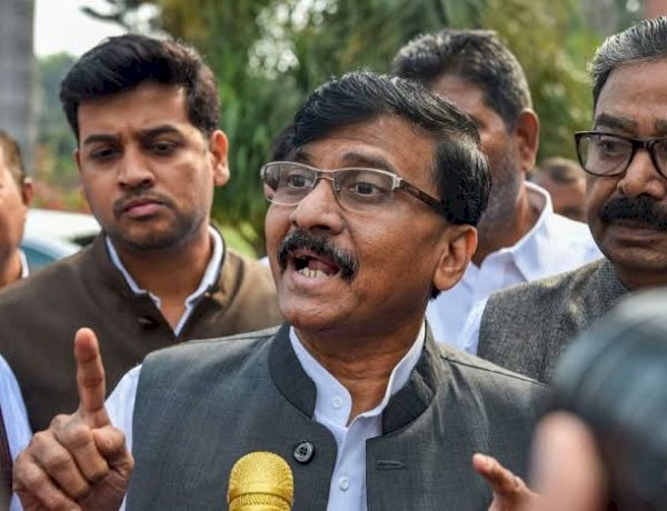 शिवसैनिक सड़कों पर उतरे तो आग लग जाएगी, महाराष्ट्र में हिंसा की आशंका के बीच बोले संजय राउत शिवसैनिक सड़कों पर उतरे तो आग लग जाएगी, महाराष्ट्र में हिंसा की आशंका के बीच बोले संजय राउत