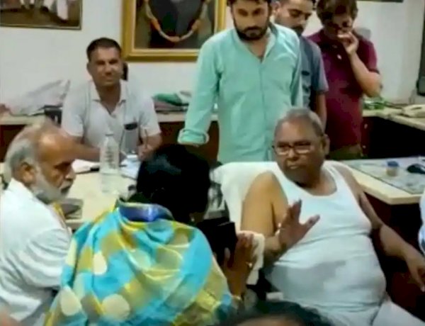 जी भाई साहब जी: ग्वालियर बीजेपी में सिर फुटव्वल, इन आंसुओं का दोषी कौन जी भाई साहब जी: ग्वालियर बीजेपी में सिर फुटव्वल, इन आंसुओं का दोषी कौन