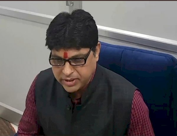 भूपेश सरकार गिराने की साजिश, सूर्यकांत को मिला एकनाथ शिंदे बनने का ऑफर, IT अफसरों पर लगे गंभीर आरोप भूपेश सरकार गिराने की साजिश, सूर्यकांत को मिला एकनाथ शिंदे बनने का ऑफर, IT अफसरों पर लगे गंभीर आरोप