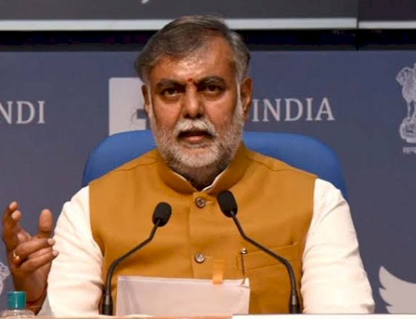 केंद्रीय मंत्री प्रह्लाद पटेल के बेटे को टोल कर्मियों ने पीटा, टोल नाके पर विवाद का मामला केंद्रीय मंत्री प्रह्लाद पटेल के बेटे को टोल कर्मियों ने पीटा, टोल नाके पर विवाद का मामला