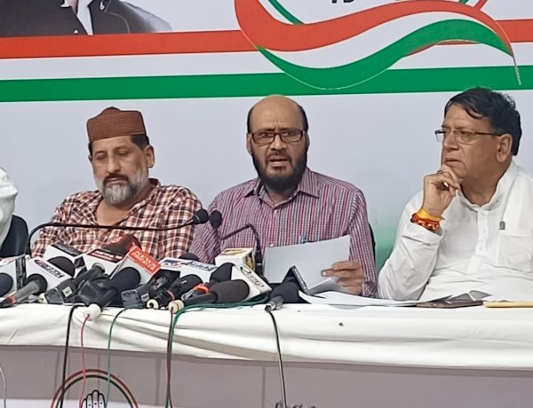 जिला पंचायत जीतने के लिए सत्ता का दुरुपयोग कर रही बीजेपी, कांग्रेस सदस्यों के घर बैठा दिए हैं CID: केके मिश्रा जिला पंचायत जीतने के लिए सत्ता का दुरुपयोग कर रही बीजेपी, कांग्रेस सदस्यों के घर बैठा दिए हैं CID: केके मिश्रा