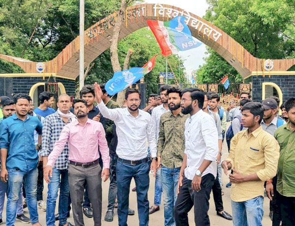 MP में इस साल भी नहीं होंगे छात्र संघ चुनाव, उच्च शिक्षा मंत्री बोले- अभी कोरोना है, NSUI ने खोला मोर्चा MP में इस साल भी नहीं होंगे छात्र संघ चुनाव, उच्च शिक्षा मंत्री बोले- अभी कोरोना है, NSUI ने खोला मोर्चा