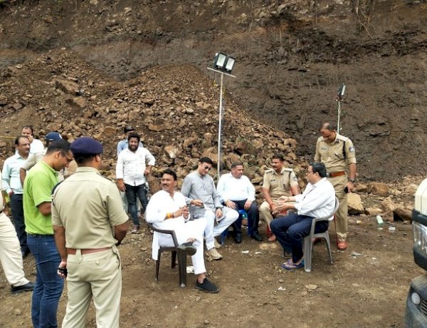 डैम लीकेज के बाद सुर्खियों में ई टेंडरिंग घोटाला, अनियमितताओं की जांच के लिए कांग्रेस ने बनाई 8 सदस्यीय कमेटी डैम लीकेज के बाद सुर्खियों में ई टेंडरिंग घोटाला, अनियमितताओं की जांच के लिए कांग्रेस ने बनाई 8 सदस्यीय कमेटी