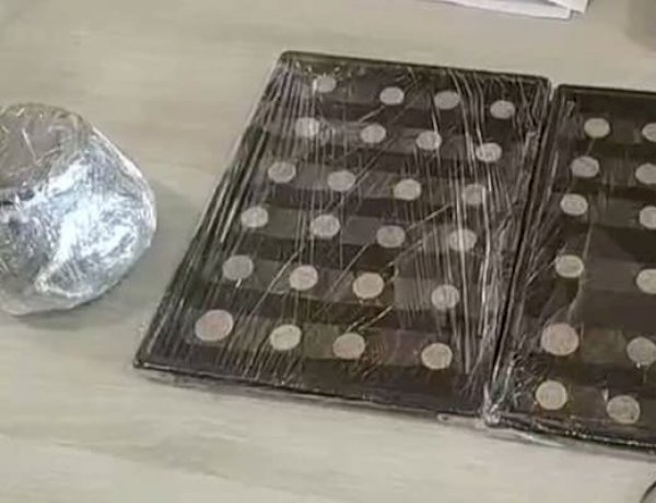 धार में खुदाई के दौरान मिली सोने की 200 साल पुरानी गिन्नियां, जांच में जुटी पुरातत्व विभाग की टीम धार में खुदाई के दौरान मिली सोने की 200 साल पुरानी गिन्नियां, जांच में जुटी पुरातत्व विभाग की टीम