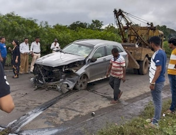 टाटा ग्रुप के पूर्व चेयरमैन साइरस मिस्त्री का सड़क हादसे में निधन, मुंबई से सटे पालघर में डिवाइडर में टकराई मर्सिडीज