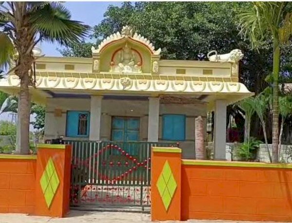 कर्नाटक: दलित बच्चे ने छुई भगवान की मूर्ति, परिवार पर पंचायत ने लगाया 60 हजार रुपए जुर्माना