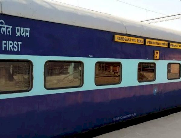कांग्रेस के दो MLAs पर चलती ट्रेन में महिला से बदसलूकी का आरोप, FIR दर्ज