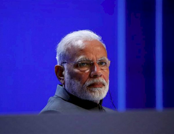 चुनाव से हट जाओ, मैं कुछ नहीं सुनूंगा, पीएम मोदी ने निर्दलीय कैंडिडेट से धमकी भरे लहजे में की बात चुनाव से हट जाओ, मैं कुछ नहीं सुनूंगा, पीएम मोदी ने निर्दलीय कैंडिडेट से धमकी भरे लहजे में की बात