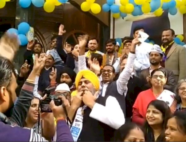 15 साल बाद MCD की सत्ता से BJP बाहर, AAP की शानदार जीत, केजरीवाल ने जनता से कहा- लव यू टू