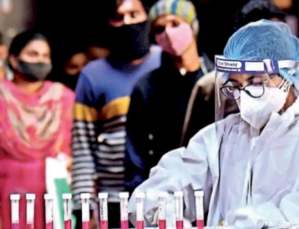 कोरोना का खतरा बरकरार, स्वास्थ्य मंत्री मंडाविया आज करेंगे हाई लेवल मीटिंग, राज्य सरकारें भी अलर्ट कोरोना का खतरा बरकरार, स्वास्थ्य मंत्री मंडाविया आज करेंगे हाई लेवल मीटिंग, राज्य सरकारें भी अलर्ट