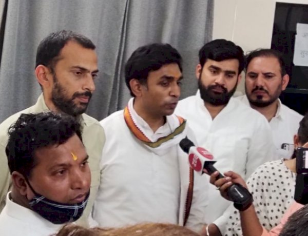 MP यूथ कांग्रेस में बड़ी प्रशासनिक सर्जरी, प्रदेश अध्यक्ष डॉ भूरिया ने 23 निष्क्रिय पदाधिकारियों को किया बर्खास्त MP यूथ कांग्रेस में बड़ी प्रशासनिक सर्जरी, प्रदेश अध्यक्ष डॉ भूरिया ने 23 निष्क्रिय पदाधिकारियों को किया बर्खास्त