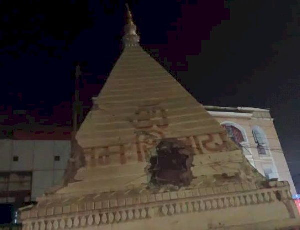 रीवा में शिव मंदिर पर चला बुलडोजर, भाजपा पर भड़की कांग्रेस ने कहा कार्यालय की शोभा बढ़ाने वास्ते तोड़ा मंदिर