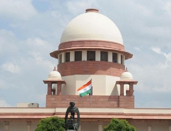 सेब की तुलना संतरे से नहीं कर सकती गुजरात सरकार, बिल्किस मानो मामले में सुप्रीम कोर्ट ने लगाई फटकार सेब की तुलना संतरे से नहीं कर सकती गुजरात सरकार, बिल्किस मानो मामले में सुप्रीम कोर्ट ने लगाई फटकार