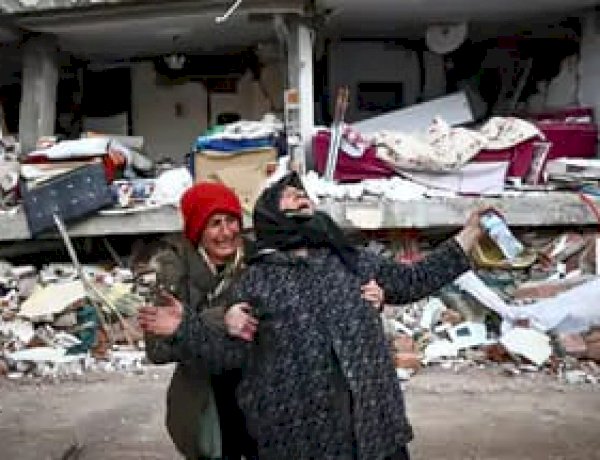 तुर्की और सीरिया में मौतों का आंकड़ा 15 हजार के पार, सीरिया में 3 लाख लोग बेघर