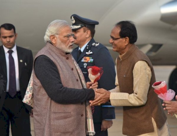 विकास यात्रा का विरोध करने वालों पर दर्ज हो रहे मुकदमे, आलाकमान ने मांगी शिवराज सरकार से रिपोर्ट विकास यात्रा का विरोध करने वालों पर दर्ज हो रहे मुकदमे, आलाकमान ने मांगी शिवराज सरकार से रिपोर्ट