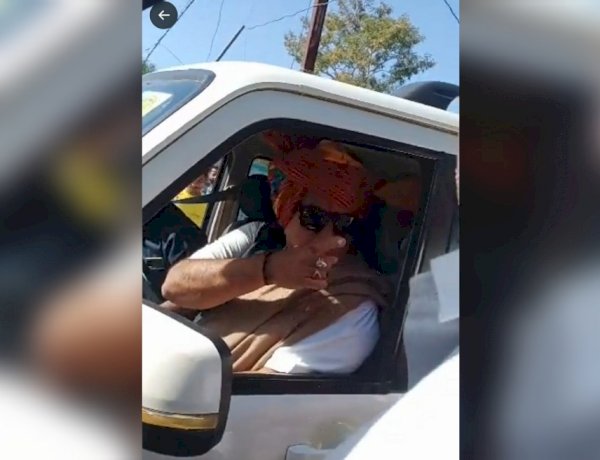 विकास का हिसाब मांगने पर बीजेपी विधायक ने दी ग्रामीण को धमकी, बोले अब गलती मत करना विकास का हिसाब मांगने पर बीजेपी विधायक ने दी ग्रामीण को धमकी, बोले अब गलती मत करना