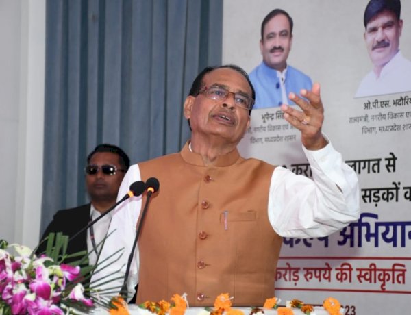 CM को मिलना चाहिए जंगलराज का अंतर्राष्ट्रीय खिताब, MP में मरीजों को अमानक दवा बांटे जाने पर कांग्रेस का वार CM को मिलना चाहिए जंगलराज का अंतर्राष्ट्रीय खिताब, MP में मरीजों को अमानक दवा बांटे जाने पर कांग्रेस का वार