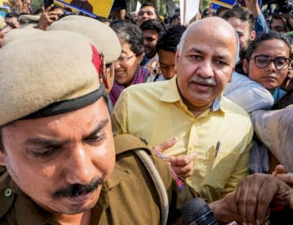 मनीष सिसोदिया की जमानत याचिका खारिज, हाई कोर्ट का रुख करेंगे आप नेता मनीष सिसोदिया की जमानत याचिका खारिज, हाई कोर्ट का रुख करेंगे आप नेता